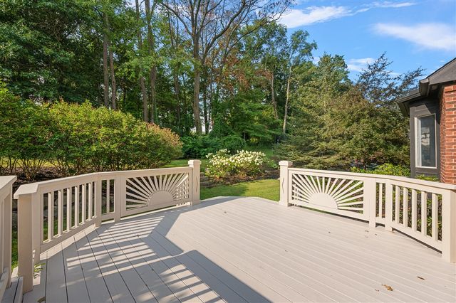 2342 Ivy Hill Drive, Commerce Twp, MI 48382