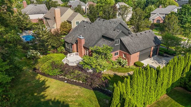 2342 Ivy Hill Drive, Commerce Twp, MI 48382