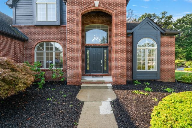 2342 Ivy Hill Drive, Commerce Twp, MI 48382