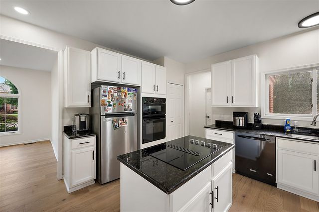 2342 Ivy Hill Drive, Commerce Twp, MI 48382