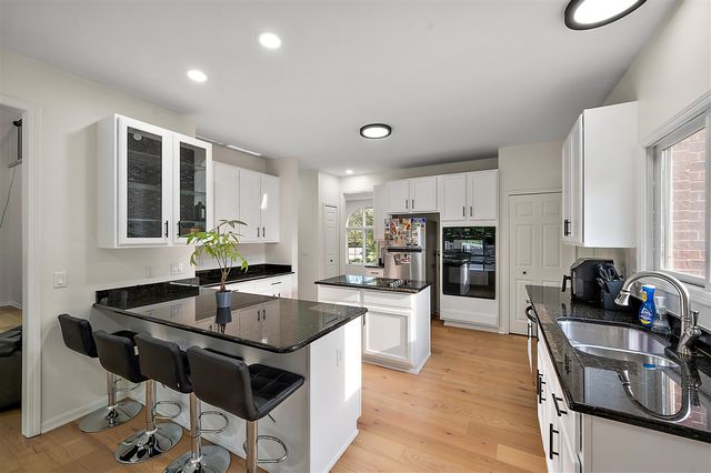 2342 Ivy Hill Drive, Commerce Twp, MI 48382