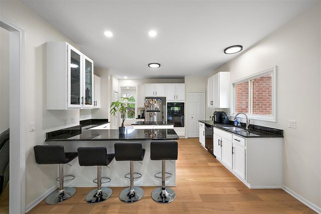 2342 Ivy Hill Drive, Commerce Twp, MI 48382