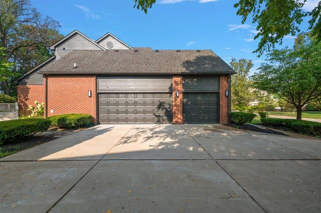 2342 Ivy Hill Drive, Commerce Twp, MI 48382