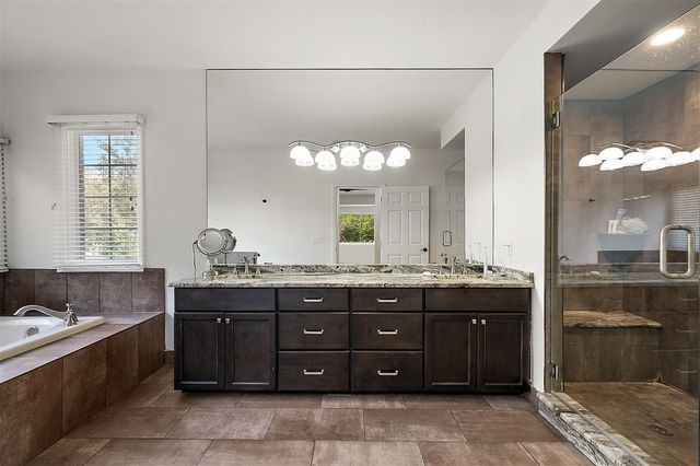 2342 Ivy Hill Drive, Commerce Twp, MI 48382