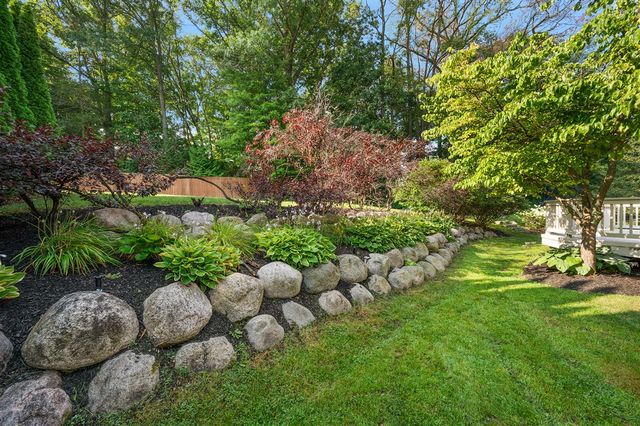 2342 Ivy Hill Drive, Commerce Twp, MI 48382