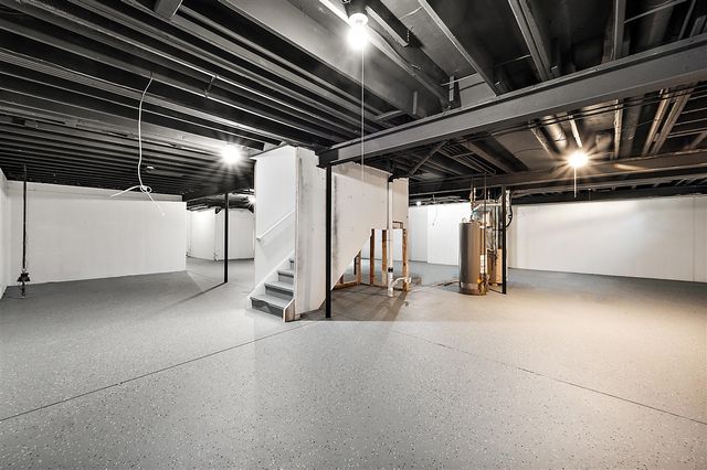 2342 Ivy Hill Drive, Commerce Twp, MI 48382