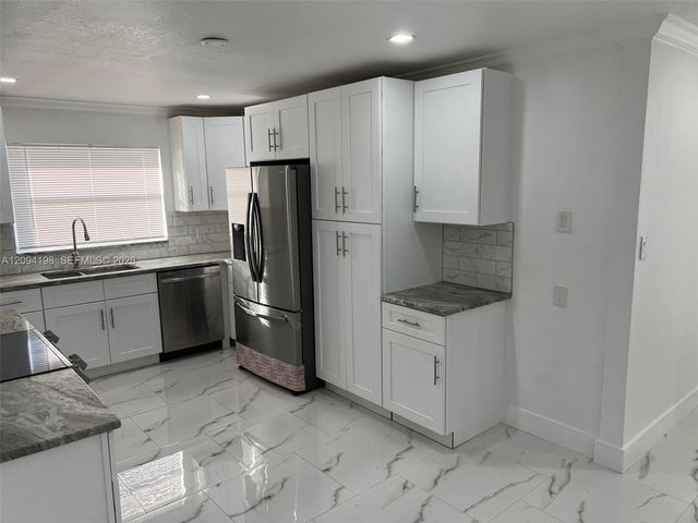 56 Cardinal Drive, North Fort Myers, FL 33917