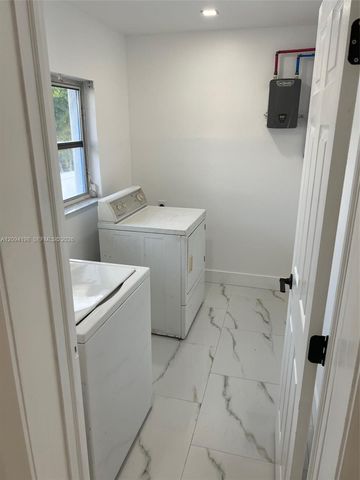 56 Cardinal Drive, North Fort Myers, FL 33917