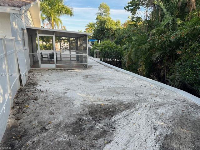 56 Cardinal Drive, North Fort Myers, FL 33917
