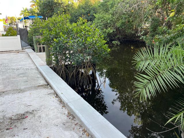 56 Cardinal Drive, North Fort Myers, FL 33917