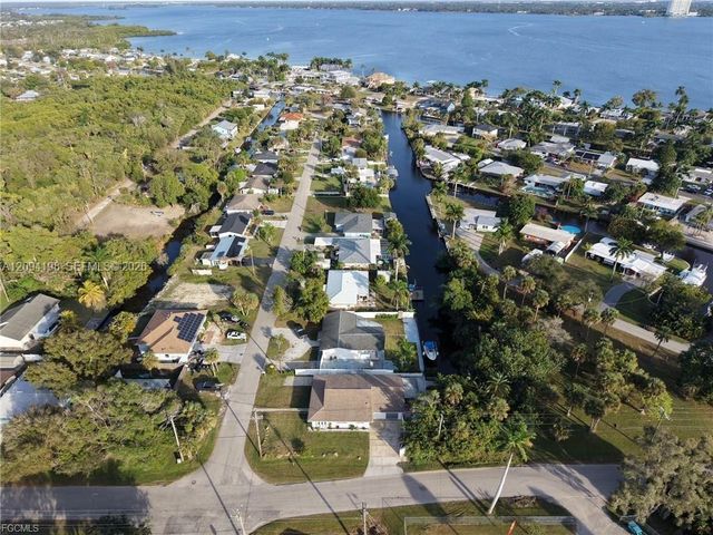 56 Cardinal Drive, North Fort Myers, FL 33917