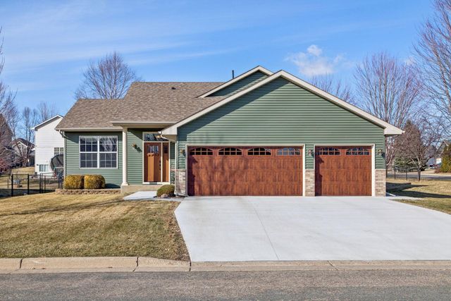 640 Dogwood Street NE, Lonsdale, MN 55046