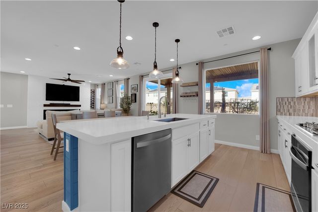 10388 Thurso Avenue, Las Vegas, NV 89166