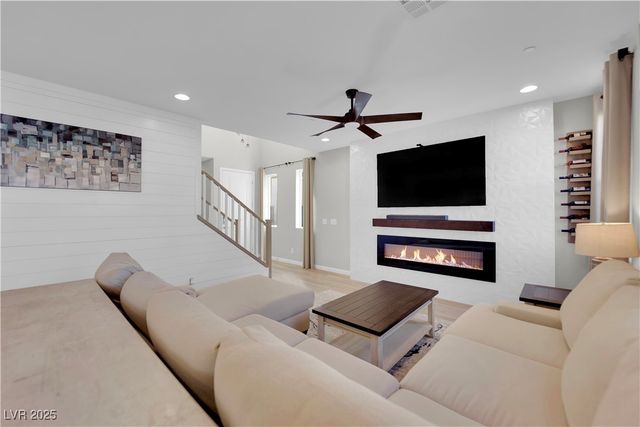 10388 Thurso Avenue, Las Vegas, NV 89166