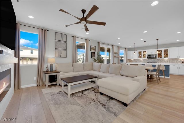 10388 Thurso Avenue, Las Vegas, NV 89166