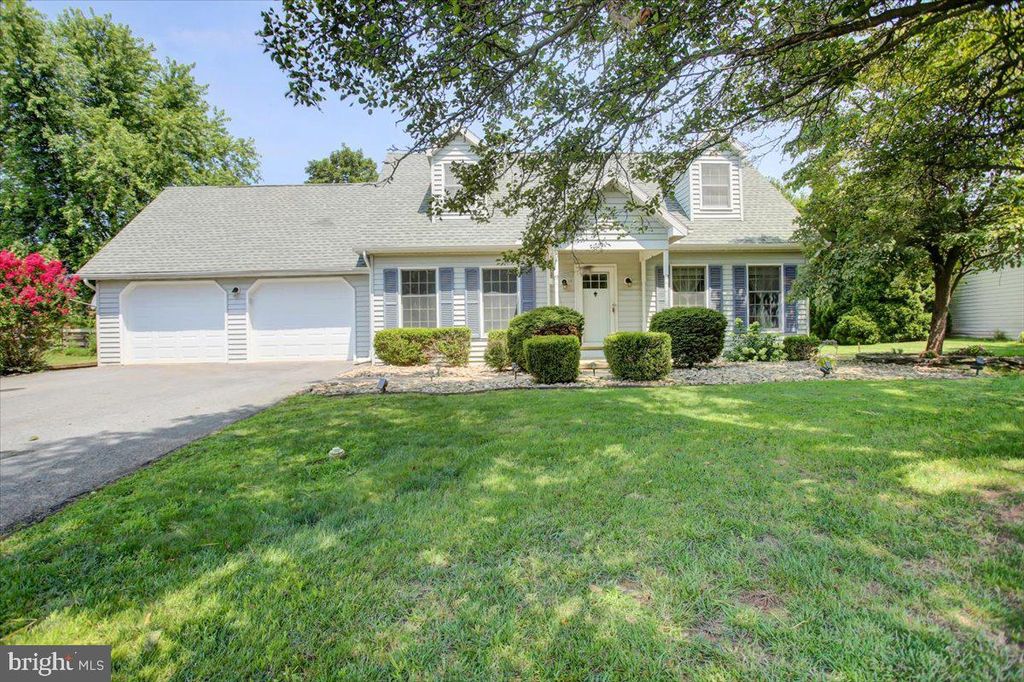 768 FRANKLIN SQUARE DRIVE, Chambersburg, PA 17201