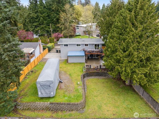 7627 NE 202nd Place, Kenmore, WA 98028