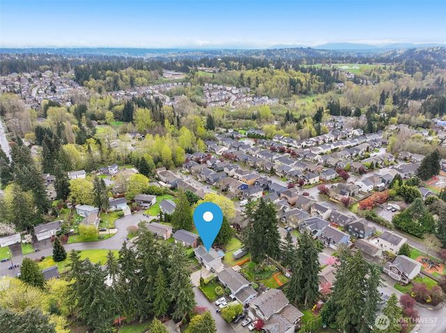 7627 NE 202nd Place, Kenmore, WA 98028