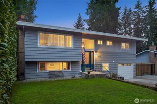 7627 NE 202nd Place, Kenmore, WA 98028