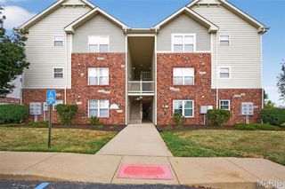 1313 Piedmont Circle, St Peters, MO 63304