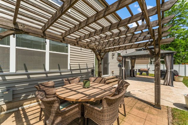 1965 Boardwalk Circle W, Portage, IN 46368