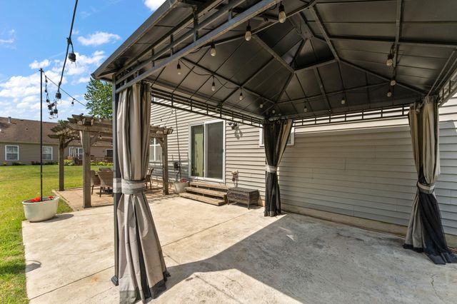 1965 Boardwalk Circle W, Portage, IN 46368