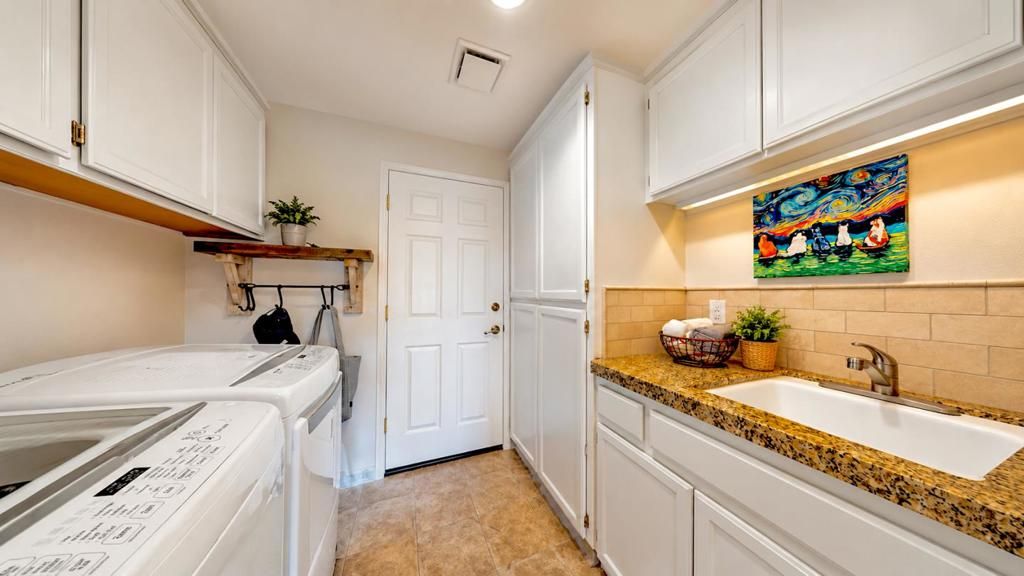 Image 20 of property listing at 4073 Saint George Place, Turlock, CA 95382
