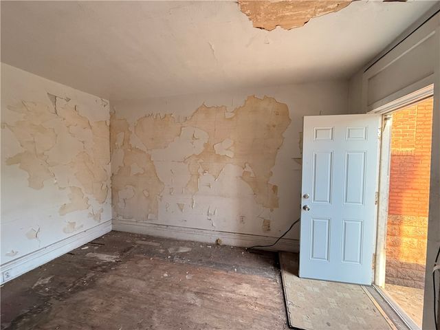 5001 Broad St, Garfield, PA 15224