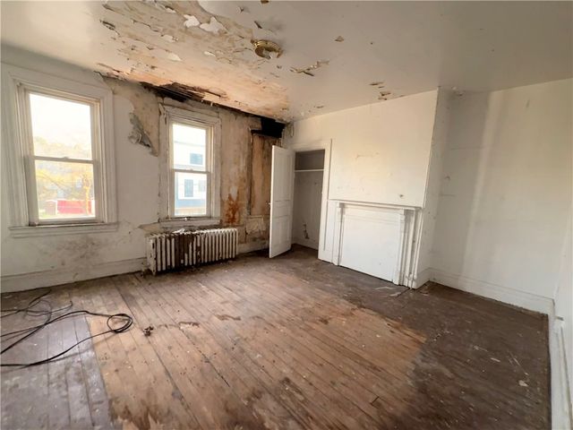 5001 Broad St, Garfield, PA 15224