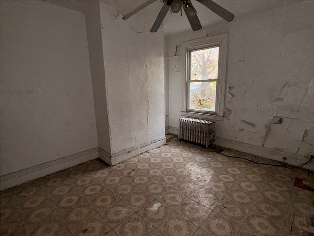 5001 Broad St, Garfield, PA 15224