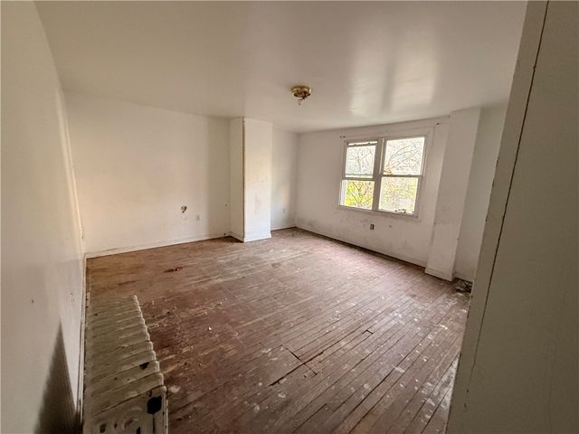 5001 Broad St, Garfield, PA 15224