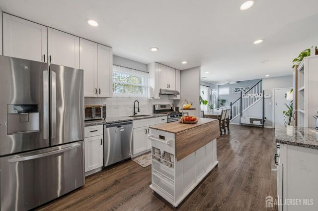 22 Elm Terrace, Parlin, NJ 08859