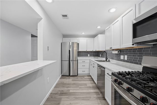 2212 Kenzie Drive, Robinson Twp, PA 15205