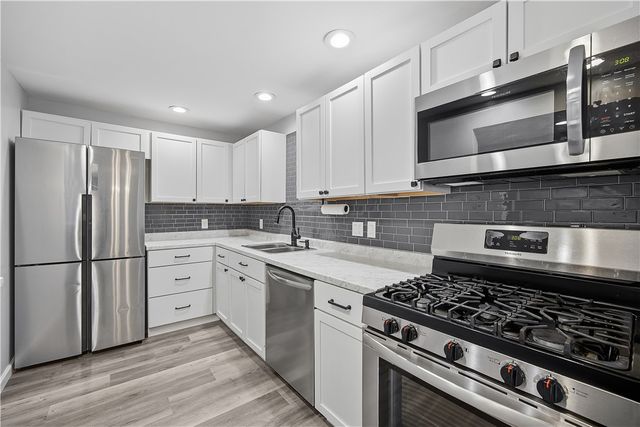 2212 Kenzie Drive, Robinson Twp, PA 15205