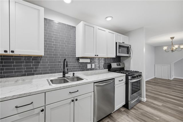 2212 Kenzie Drive, Robinson Twp, PA 15205