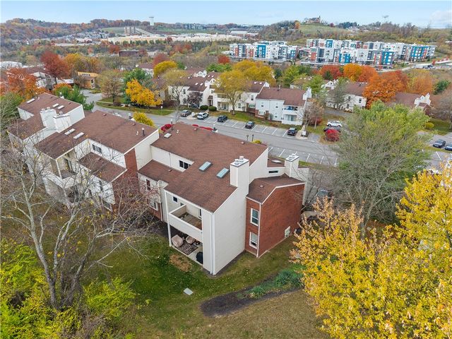 2212 Kenzie Drive, Robinson Twp, PA 15205