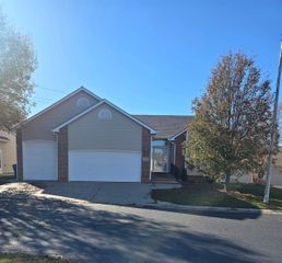 1950 S Webb unit 118, Wichita, KS 67207