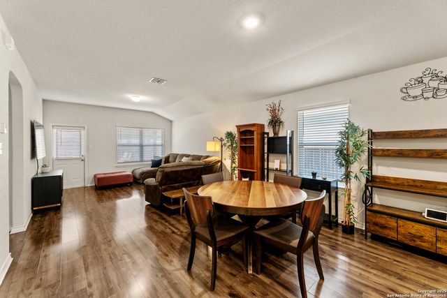 9711 Bratten Rise, San Antonio, TX 78254