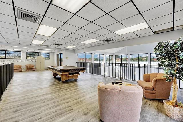 8592 W Sunrise Blvd 408, Plantation, FL 33322