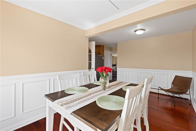 1412 Edgemere Drive, Greece, NY 14612