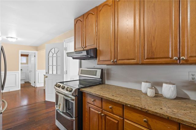 1412 Edgemere Drive, Greece, NY 14612