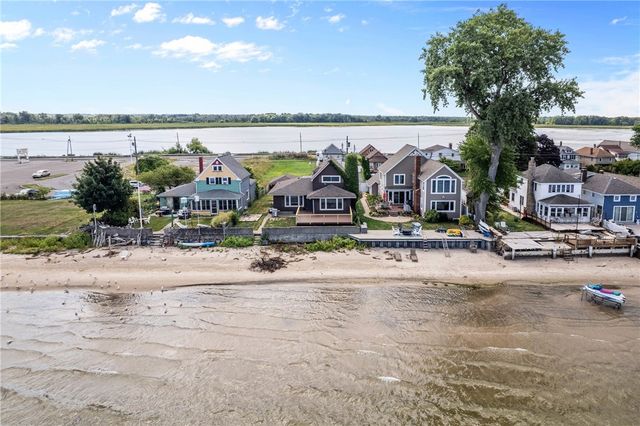 1412 Edgemere Drive, Greece, NY 14612