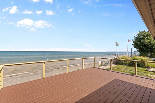 1412 Edgemere Drive, Greece, NY 14612