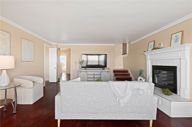1412 Edgemere Drive, Greece, NY 14612