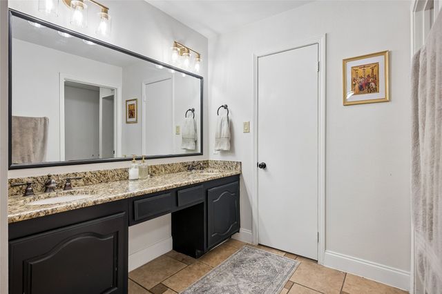 3017 Newcastle Court, Flower Mound, TX 75028