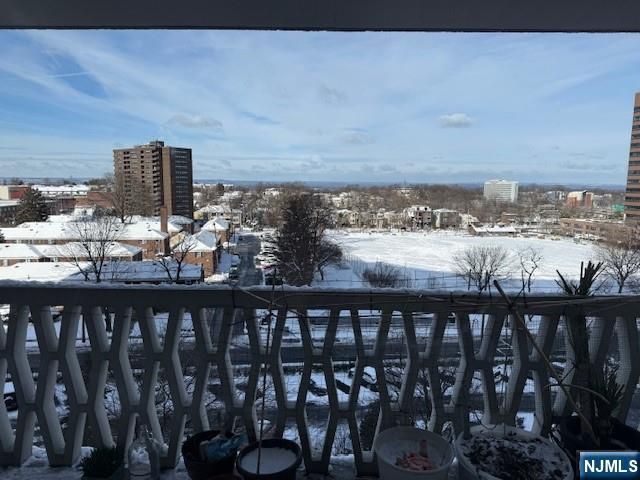 2000 Linwood Avenue 8B, Fort Lee, NJ 07024