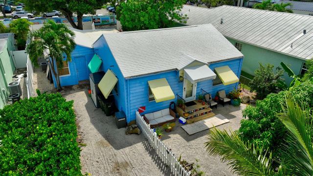 629 SE 4th Avenue, Delray Beach, FL 33483