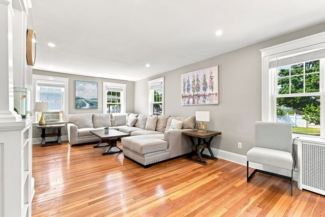 40 Lurton St, Quincy, MA 02169