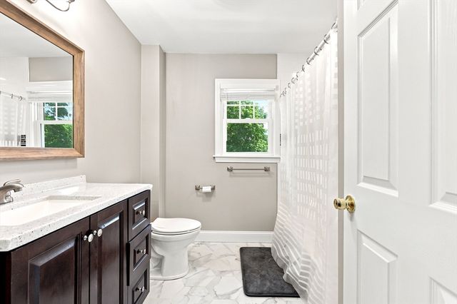 40 Lurton St, Quincy, MA 02169