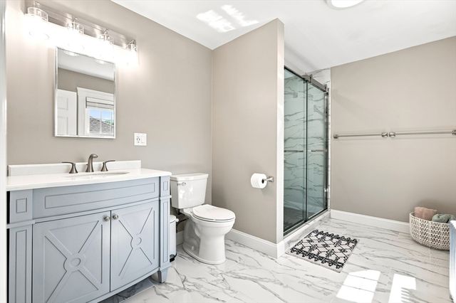 40 Lurton St, Quincy, MA 02169